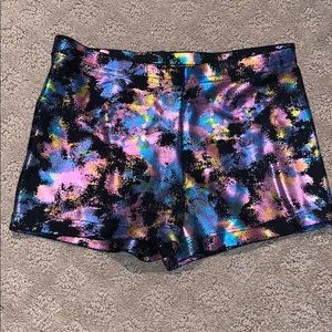 Body Wrappers Metallic Dance shorts sz 6x-7
